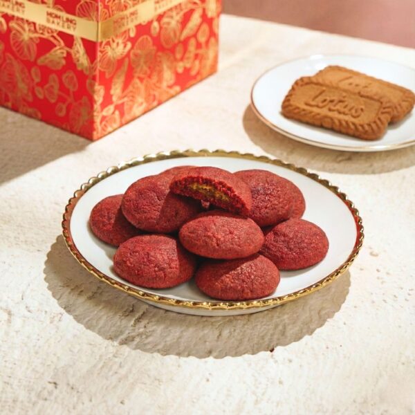 Fun Size Red Velvet Biscoff Cookies