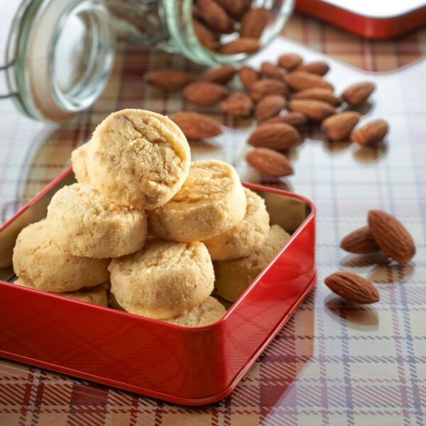 Standard Size Almond Cookies